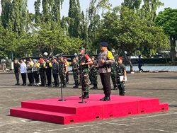 TNI-Polri Gelar Apel Pasukan Pengamanan Kunjungan Paus Fransiskus dan ISF 2024