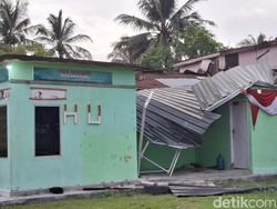 Atap Rumah Rusak-Sekolah Terdampak Angin Kencang di Pekanbaru