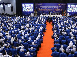 Begini Momen Penyambutan Ribuan Mahasiswa Baru di UP Begini Momen Penyambutan Ribuan Mahasiswa Baru di UP