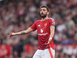 Fabrizio Romano Ungkap Klub yang Sempat Goda Bruno Fernandes Fabrizio Romano Ungkap Klub yang Sempat Goda Bruno Fernandes