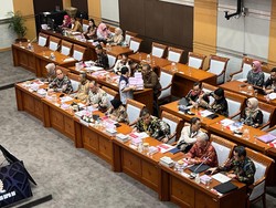 Mensos Risma Hadiri Rapat Kerja Bareng Komisi VIII DPR Sore Ini