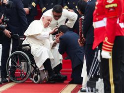 Riwayat Kesehatan Paus Fransiskus, Aktif di Usia Lanjut Meski Paru-paru Tak Utuh