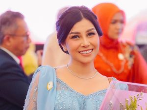 Nisya Ahmad Dilantik Jadi Legislator Usai Thoriqoh Mundur Nisya Ahmad Dilantik Jadi Legislator Usai Thoriqoh Mundur