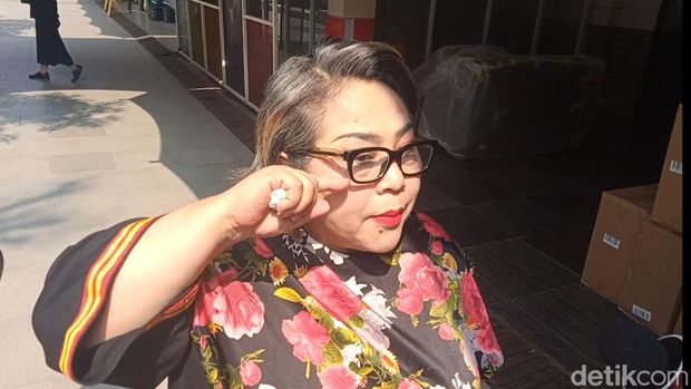 Nunung saat ditemui di kawasan studio Trans7.