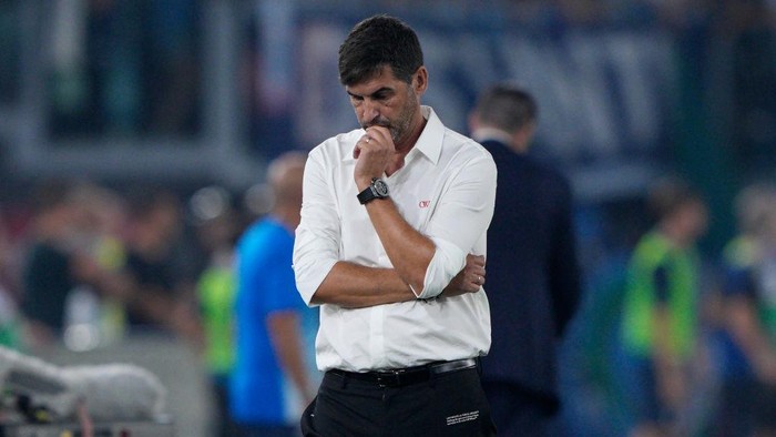 ROME, ITALY - AUGUST 31: Paulo Fonseca head coach of AC Milan looks dejected at the end of the Serie match between Lazio and Milan at Stadio Olimpico on August 31, 2024 in Rome, Italy. (Photo by Danilo Di Giovanni/Getty Images)