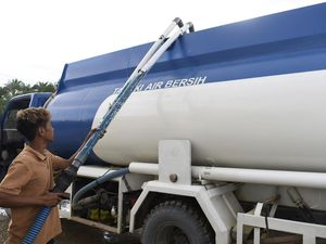 Penjual Air di Sepaku Dekat IKN Kantongi Jutaan Rupiah per Hari Penjual Air di Sepaku Dekat IKN Kantongi Jutaan Rupiah per Hari