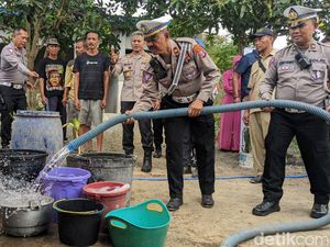 Air Bersih Digelontorkan untuk 19 Desa Trenggalek yang Kekeringan