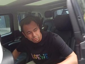 Reaksi Raffi Ahmad Disebut Makelar Jabatan untuk Artis saat Pilkada Reaksi Raffi Ahmad Disebut Makelar Jabatan untuk Artis saat Pilkada
