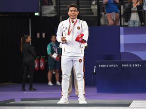 Paralimpiade 2024: Suryo Nugroho Persembahkan Medali Perak untuk Orang Tua Paralimpiade 2024: Suryo Nugroho Persembahkan Medali Perak untuk Orang Tua