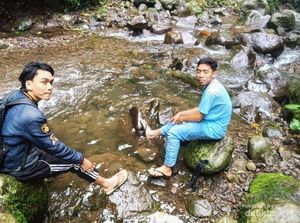 Trekking Seru dan Menantang Menuju Curug Lawe di Semarang Trekking Seru dan Menantang Menuju Curug Lawe di Semarang
