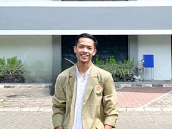 Impian Kuliah Sempat Diremehkan Tetangga, Anak Pemulung Kini Raih LPDP S2 UGM