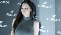 Foto: Jeon Jong Seo, Viral Beradegan Dewasa dengan Ji Chang Wook di Queen Woo