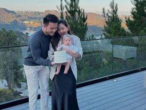 8 Foto Jessica Mila Rayakan Ultah Suami di Amerika, Sederhana Bareng Anak 8 Foto Jessica Mila Rayakan Ultah Suami di Amerika, Sederhana Bareng Anak