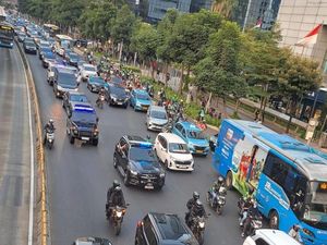 Jokowi Pakai Mobil Medium MPV, Paspampres Pastikan Pengamanan Maksimal