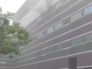 Penampakan Kebakaran Pabrik di Periuk Kota Tangerang