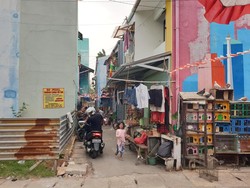 Cerita Warga Tinggal di Kampung Warna-warni Jaktim Setelah 2 Tahun Revitalisasi