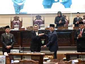 DPRD-Gubernur Sumsel Setujui Perubahan APBD Sumsel TA 2024 DPRD-Gubernur Sumsel Setujui Perubahan APBD Sumsel TA 2024