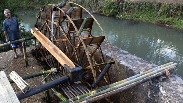 Kreatif, Petani Bikin Kincir Air untuk Atasi Kekeringan di Ciamis