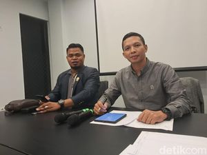 Kuasa Hukum Minta Hakim Bebaskan Koko Jhon di Kasus Bandar Narkoba Kuasa Hukum Minta Hakim Bebaskan Koko Jhon di Kasus Bandar Narkoba