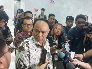 Pembelaan Budi Arie soal Dugaan Gratifikasi Jet Pribadi Kaesang: Dipinjami Teman