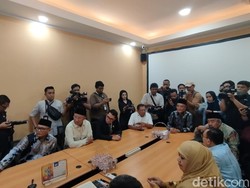 Pansus Haji Temukan Data Siskohat Kemenag Bisa Diutak-atik