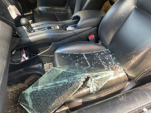 Geger Aksi Pecah Kaca di Malang Terekam CCTV Geger Aksi Pecah Kaca di Malang Terekam CCTV