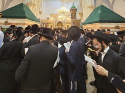 Ribuan Pemukim Israel Gelar Konser di Halaman Masjid Ibrahimi Hebron