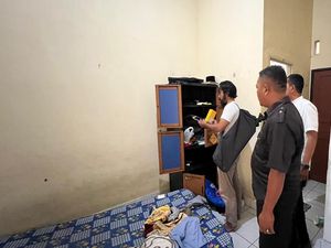 Polisi Bekuk Dua Pengedar Sabu di Lombok Tengah Polisi Bekuk Dua Pengedar Sabu di Lombok Tengah