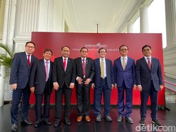 Anthony Salim-Prajogo, Deretan Orang Terkaya RI yang Sambut Paus di Istana