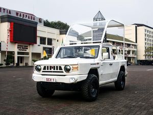 Erick Thohir Pamer Mobil Khusus Buatan Pindad untuk Paus Fransiskus Erick Thohir Pamer Mobil Khusus Buatan Pindad untuk Paus Fransiskus