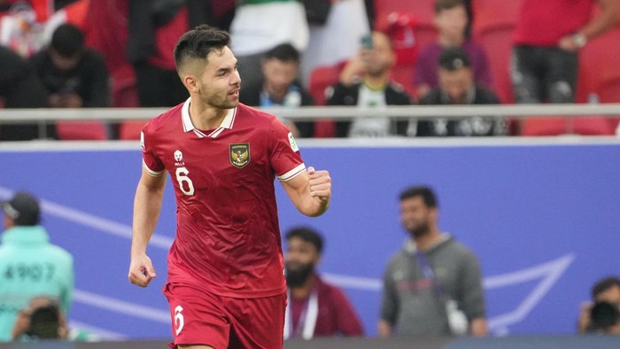 DOHA, QATAR - JANUARY 24: Sandy Walsh of Indonesia celebrates the first goal during the AFC Asian Cup Group D match between Japan and Indonesia at Al Thumama Stadium on January 24, 2024 in Doha, Qatar. (Photo by Masashi Hara/Getty Images)