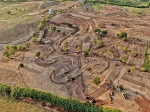 Jaksa Usut Dugaan Korupsi Pembelian Lahan Sirkuit Semota Sumbawa Jaksa Usut Dugaan Korupsi Pembelian Lahan Sirkuit Semota Sumbawa