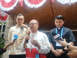 Cerita Kardinal Suharyo soal Paus Fransiskus Buka Jendela Mobil Sapa Warga