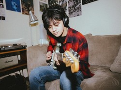 Arash Buana Rilis Album Kedua Paling Sentimental