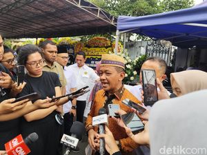 Bahlil Kenang Faisal Basri: Tokoh yang Mampu Ngerem Pejabat Seperti Saya