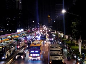 Misa Agung Selesai, Lalu Lintas Sekitar GBK  Macet