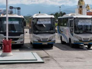 Bus dari Bandara Minangkabau Permudah Wisatawan Kunjungi Pesisir Selatan