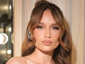 Viral Foto Visa Cinta Laura, Cantik Dipuji Mirip Angelina Jolie