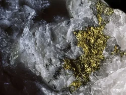 Gempa Bumi Berpotensi Ciptakan Bongkahan Emas Raksasa