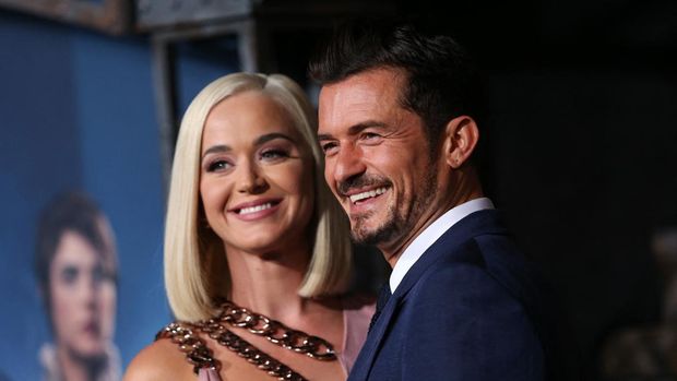 HOLLYWOOD, CALIFORNIA - AUGUST 21: Katy Perry and Orlando Bloom attend the LA premiere of Amazon's 