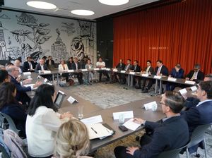 Bertemu Pelaku Usaha Kanada, Airlangga Bahas Peluang Kerja Sama Ekonomi