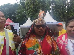 Cerita Warga Papua Rela Keluar Biaya Besar demi Misa Paus Fransiskus di GBK