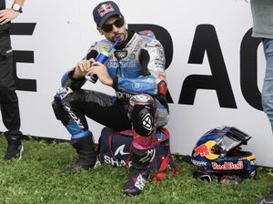 MotoGP Mandalika: Miguel Oliveira Girang Tiba di Indonesia! MotoGP Mandalika: Miguel Oliveira Girang Tiba di Indonesia!