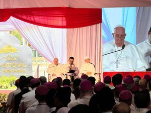 Paus Fransiskus Puji Terowongan Persahabatan Penghubung Istiqlal-Katedral Paus Fransiskus Puji Terowongan Persahabatan Penghubung Istiqlal-Katedral