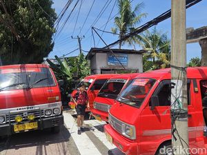 Gianyar Habiskan Rp 20 Miliar per Tahun untuk Angkutan Siswa Gratis