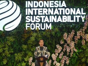 Jokowi-Luhut Dorong Percepatan Energi Bersih Jokowi-Luhut Dorong Percepatan Energi Bersih