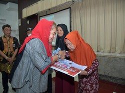 Wali Kota Semarang Serahkan Santunan Kematian Tahap 4 ke 168 Ahli Waris