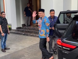 Ridwan Kamil Pastikan Tak Minta JK Jadi Timses: Beliau Udah Level Guru Bangsa