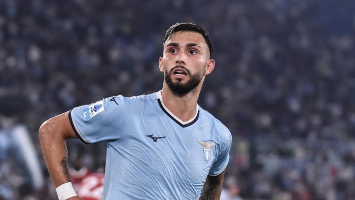 ROME, ITALY - AUGUST 31: Valentín Castellanos of SS Lazio celebrates after scoring a goal to make it 1-1 during the Serie A match between SS Lazio and AC Milan at Stadio Olimpico on August 31, 2024 in Rome, Italy. (Photo by Ivan Romano/Getty Images)