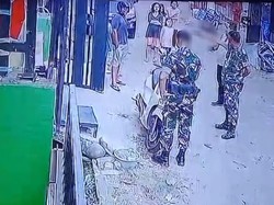 Mengerikan, Ulah TNI Koboi di Makassar Dipertontonkan Depan Anak-anak